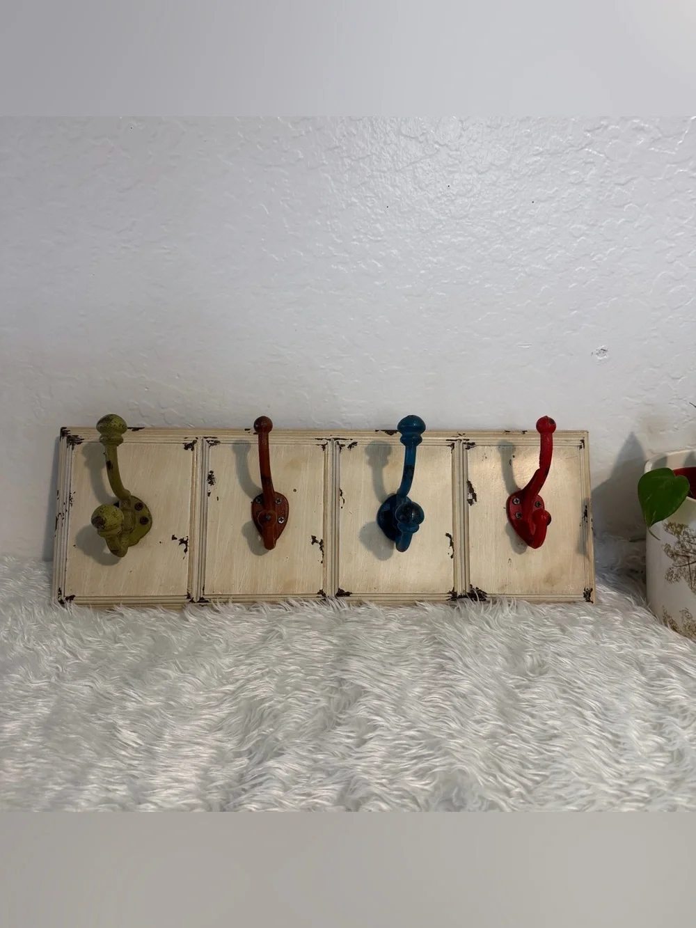 Vintage Style Wall Hook Rack Distressed Wood with 4 Colorful Metal Hooks...